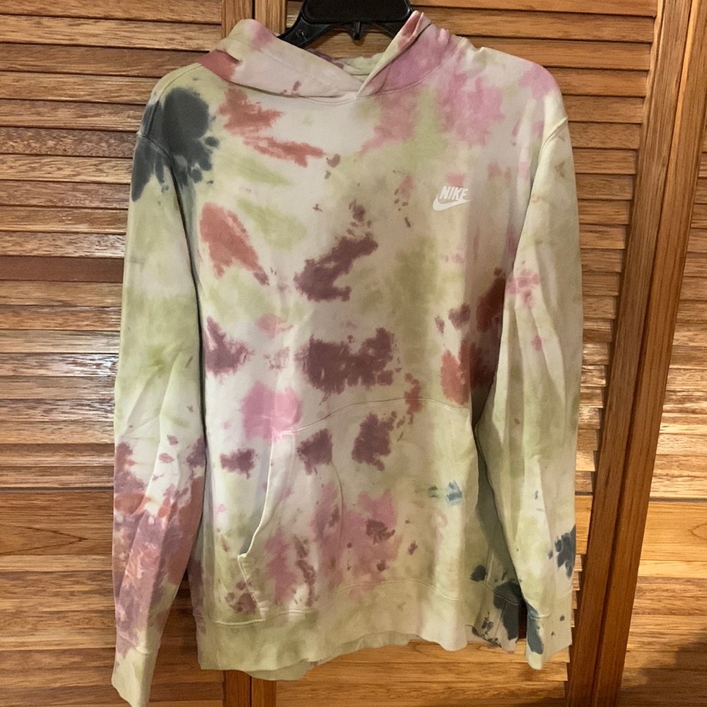 Nike tie-dye hoodie (Size M)